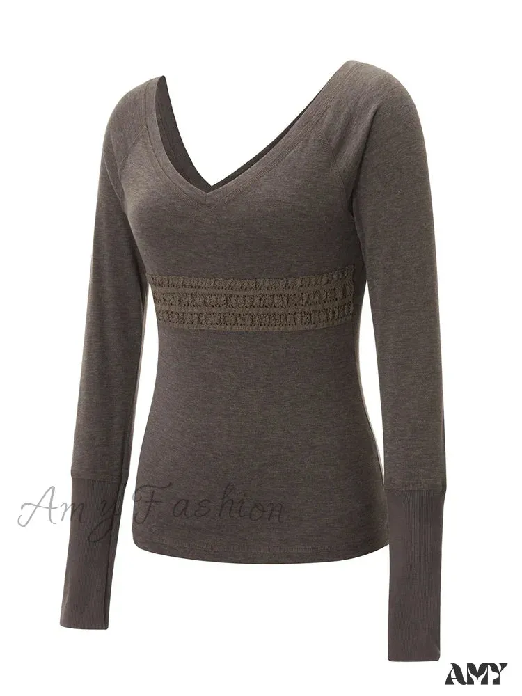 Amy Fashion - Long Sleeve Slim Fit V-neck Vintage V-neck T-shirts