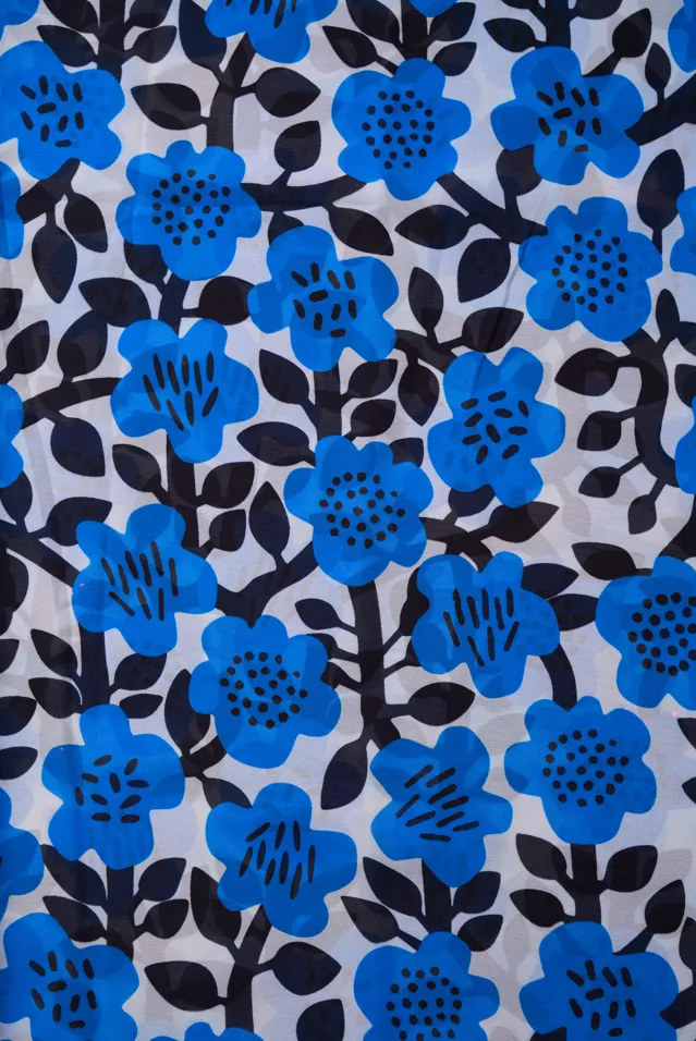 Ivory Modern Blue Floral Pattern Printed Georgette Fabric