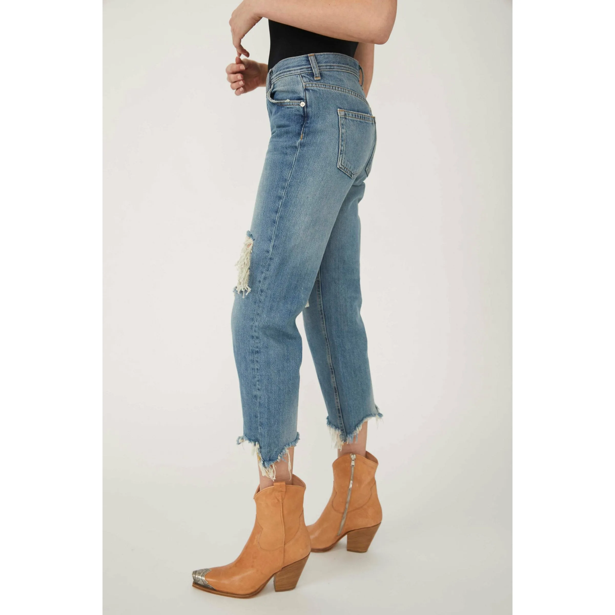 Maggie Mid-Rise Straight-Leg Jeans