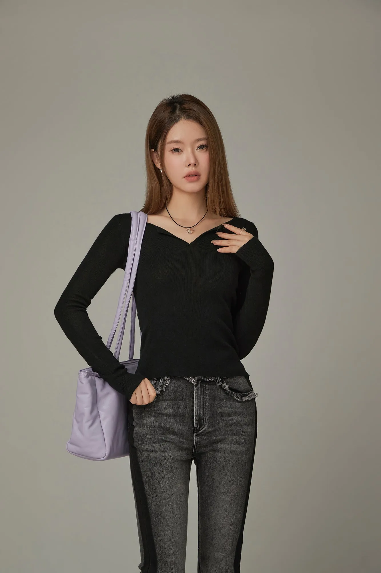 V- Neck Slit Basic Knit Top