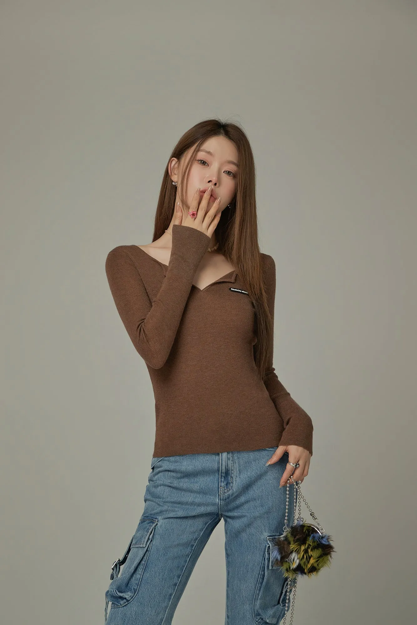 V- Neck Slit Basic Knit Top