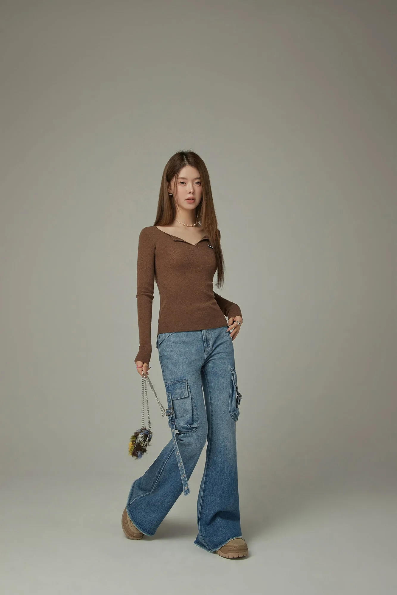 V- Neck Slit Basic Knit Top