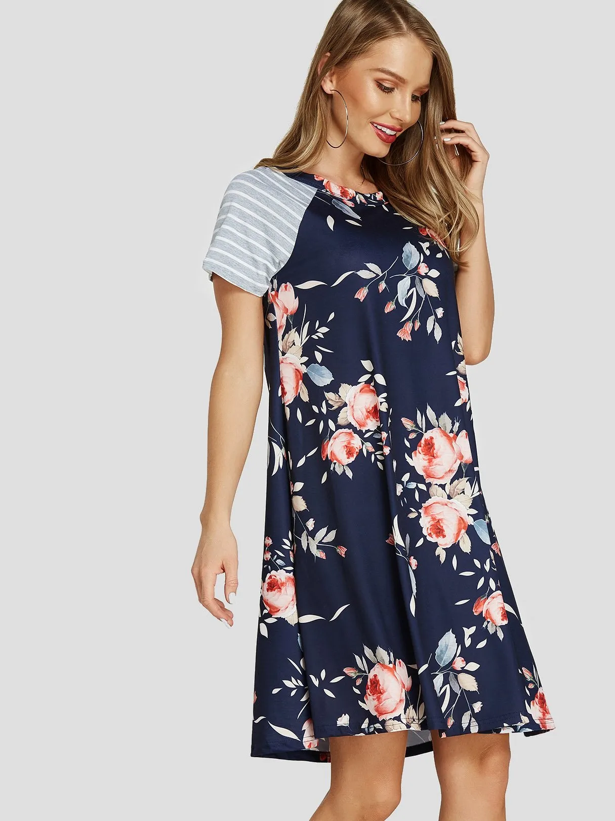 Wholesale Navy Round Neck Short Sleeve Stripe Floral Print Dresses