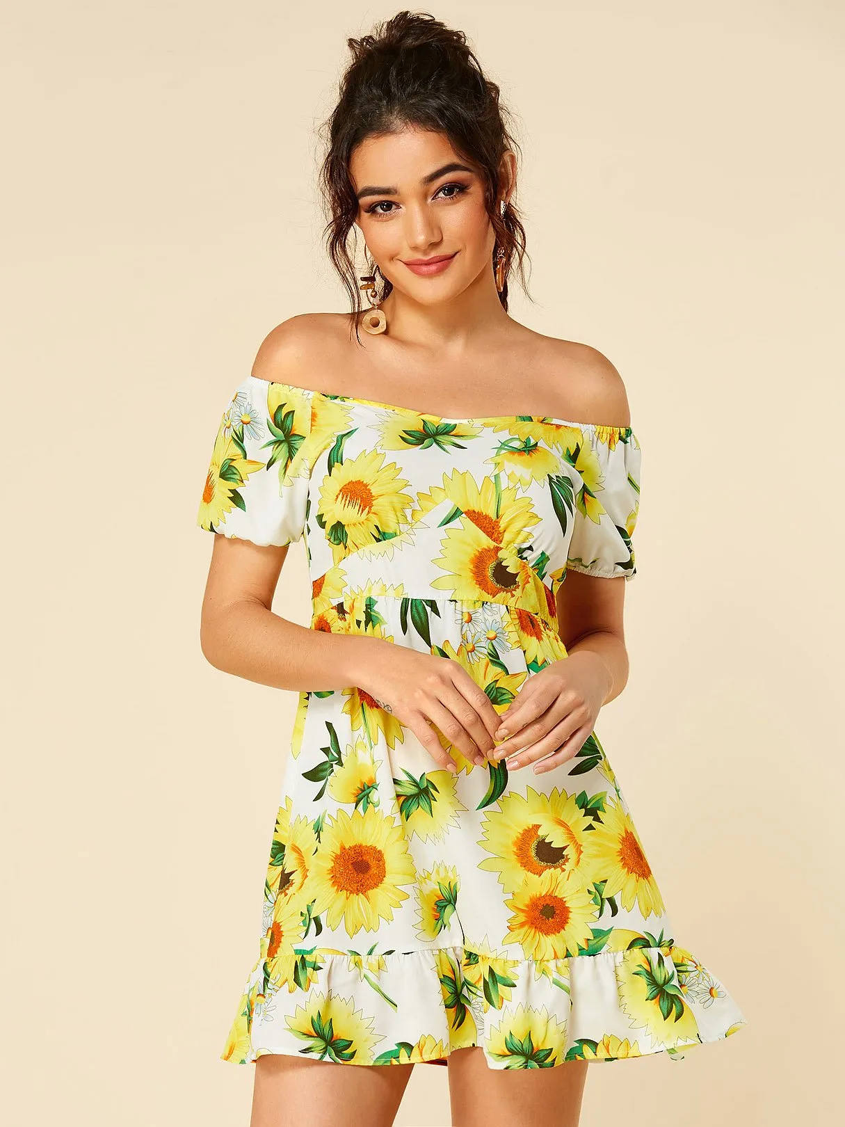 Wholesale Off The Shoulder Short Sleeve Floral Print Backless Flounced Hem Dresses